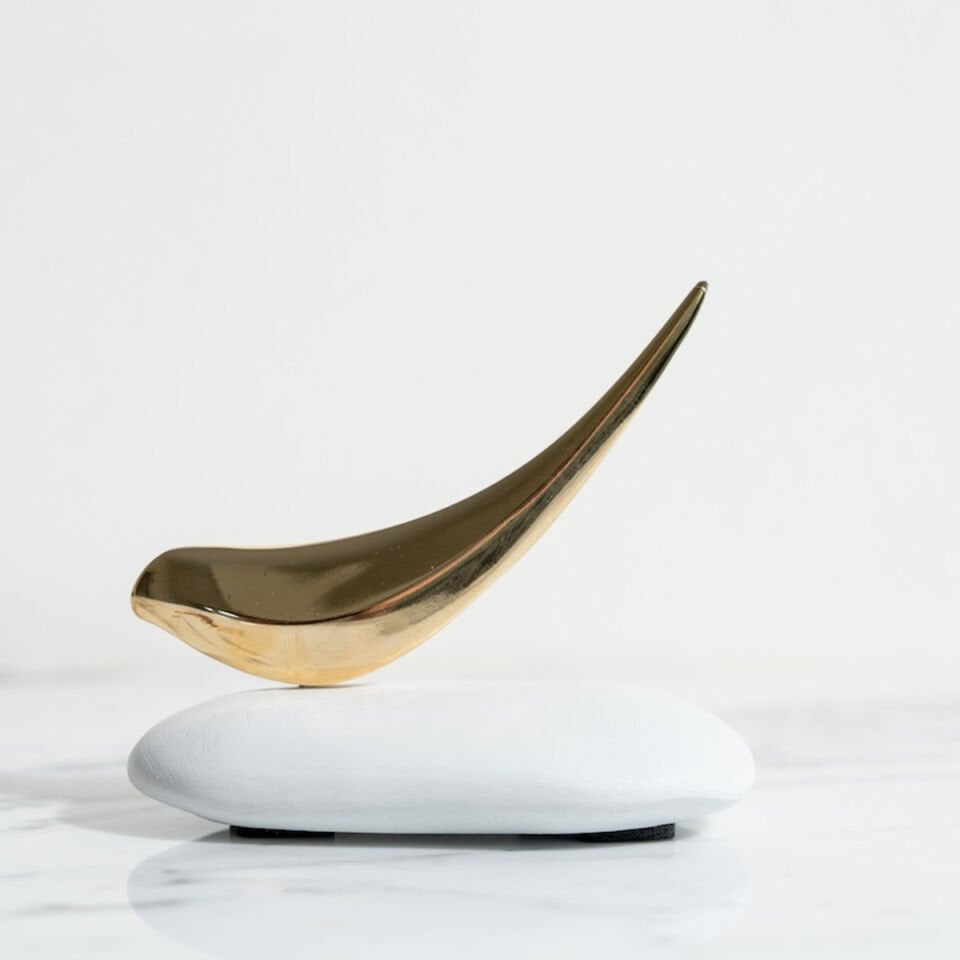 Taş üzeri Bronz Kuş